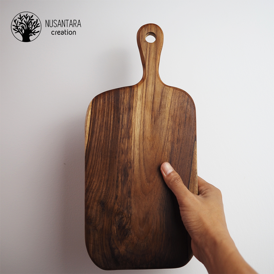 Wooden Cutting Board made of Teak Wood